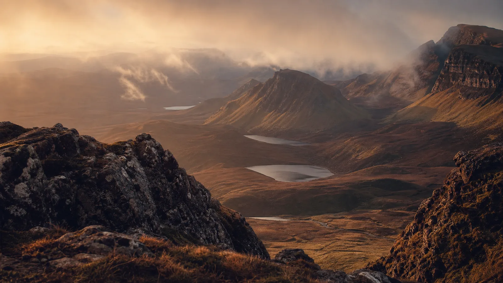 Whisky écossais dans les Highlands brumeux